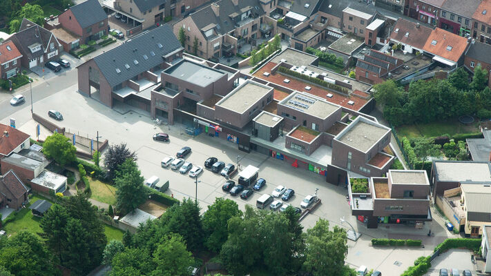 Supermarkt met appartementen