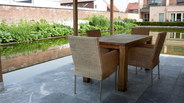 Woongeheel met appartementen en notariskantoor